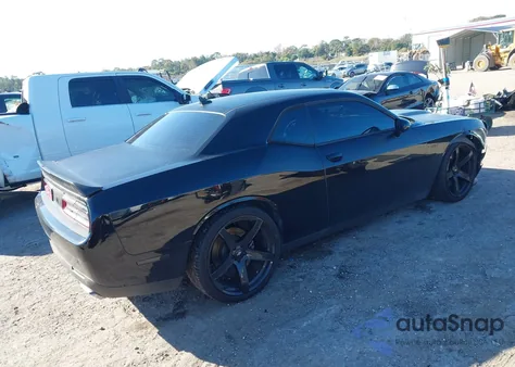 2017 Dodge Challenger T/A 392 из США, поврежденный, VIN 2C3CDZFJ7HH540544